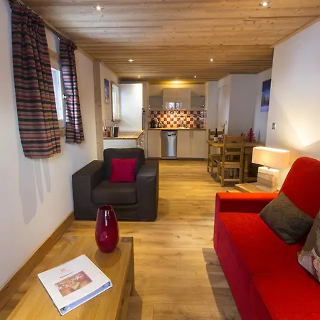 Hauts Hameaux Apartment